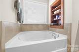 9006 Woodview Court - Photo 27