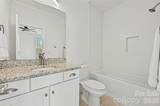 1102 Yale Place - Photo 18