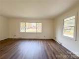 121 Pelham Lane - Photo 8