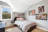 10238 Edgecliff Road - Photo 25