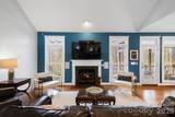 10238 Edgecliff Road - Photo 6
