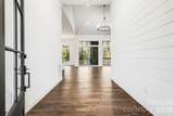 202 Lakeshore Drive - Photo 3