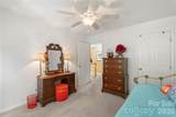 7900 Wilby Hollow Drive - Photo 22