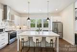 1500 Hawthorne Lane - Photo 7