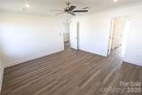 5015 Twin River Drive - Photo 16