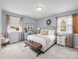 810 Surry Drive - Photo 10