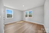 2422 Kimberly Avenue - Photo 31