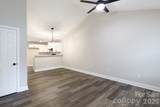 1530 Tiana Way - Photo 3