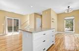 180 Moody Avenue - Photo 14