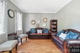 1818 Fox Hunt Court - Photo 4