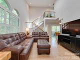 9006 Saint Thomas Lane - Photo 3