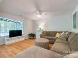 9006 Saint Thomas Lane - Photo 21