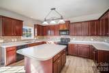 5805 Lindley Crescent Drive - Photo 16