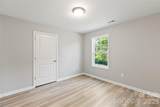 1021 E 10th Street - Photo 20