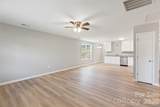 1021 E 10th Street - Photo 6