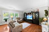 709 Heddington Court - Photo 11
