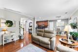 709 Heddington Court - Photo 12