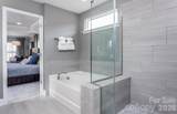 9335 Moss Plantation Avenue - Photo 8