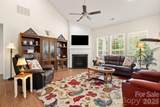 2190 Hartwell Lane - Photo 3