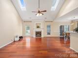 9903 Southampton Commons Drive - Photo 9