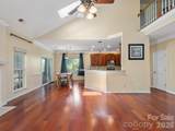 9903 Southampton Commons Drive - Photo 10