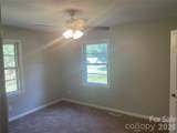 2801 Lyndell Way - Photo 8