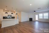 1403 Caracara Court - Photo 5