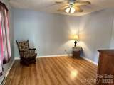 530 Burlington Street - Photo 5