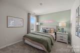 1043 Rocking Horse Road - Photo 17