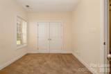 319 Woodvale Place - Photo 16