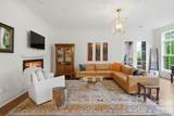 2312 Selwyn Avenue - Photo 18