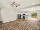 2728 Crawford Avenue - Photo 15