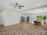 2728 Crawford Avenue - Photo 3