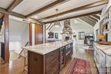 151 Man O War South - Photo 19