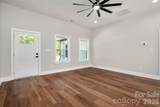 501 Snow Street - Photo 3