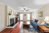 3216 Hitching Post Lane - Photo 3