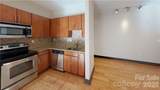 2200 Lyndhurst Avenue - Photo 10