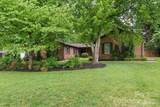 300 Brookmeade Drive - Photo 2