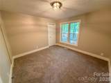 3910 Oakwood Circle - Photo 11