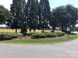 15938 Oxer Road - Photo 4