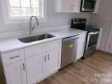 510 Kings Road - Photo 14