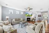 2028 Brightflower Lane - Photo 9