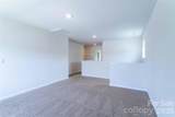 917 Newport Court - Photo 18