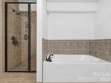 715 Graham Street - Photo 20