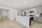 2404 Trollinger Drive - Photo 3