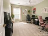 9813 Hyde Glen Court - Photo 5