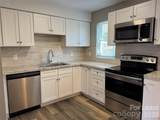 2335 Carmine Street - Photo 7