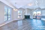 8121 Cedar Glen Drive - Photo 4
