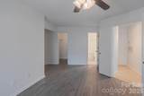 8216 Cedar Glen Drive - Photo 11