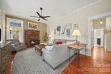 202 Oak Street - Photo 2